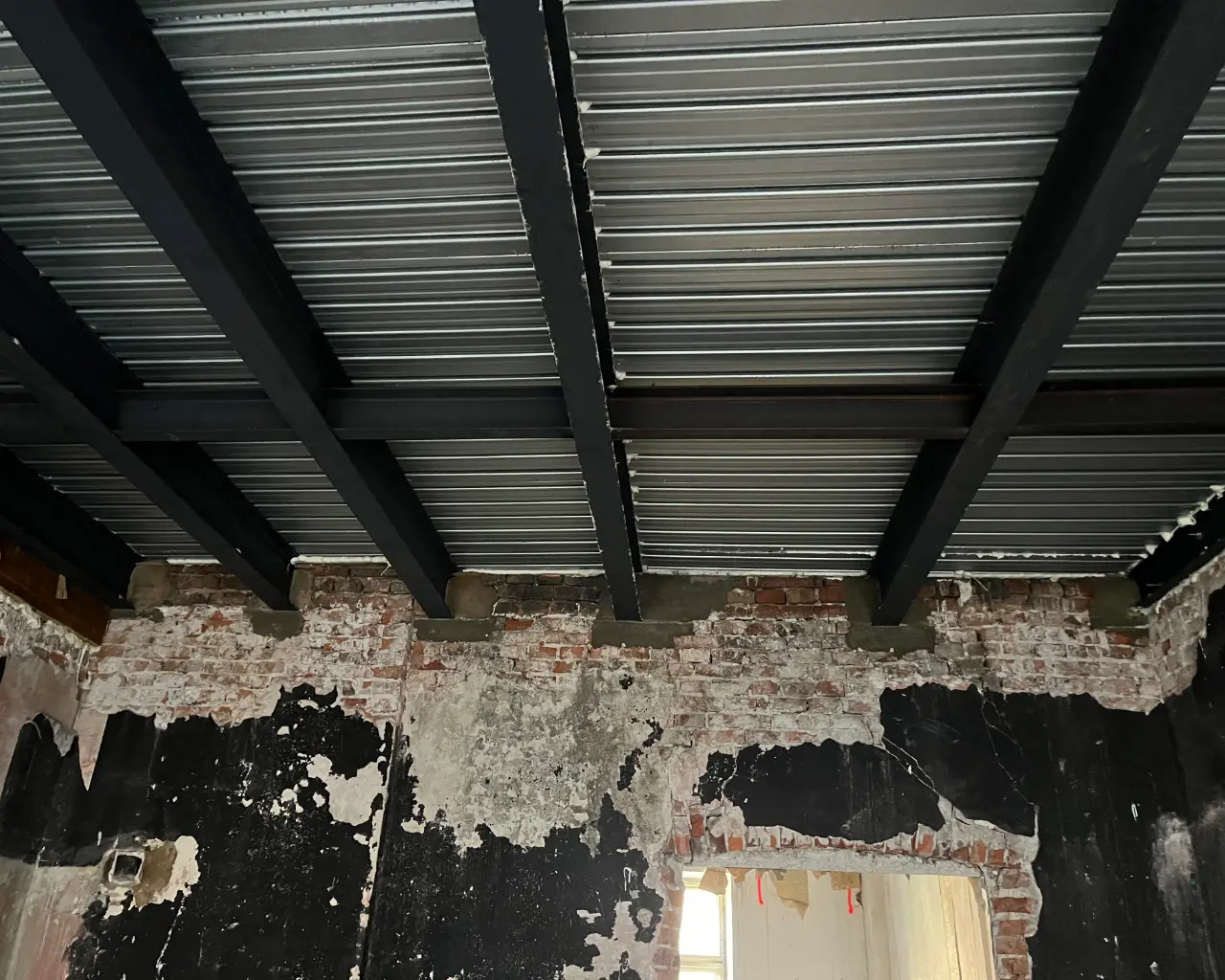 Projekt wymiany stropów i dachu w kamienicy (2023/2024)